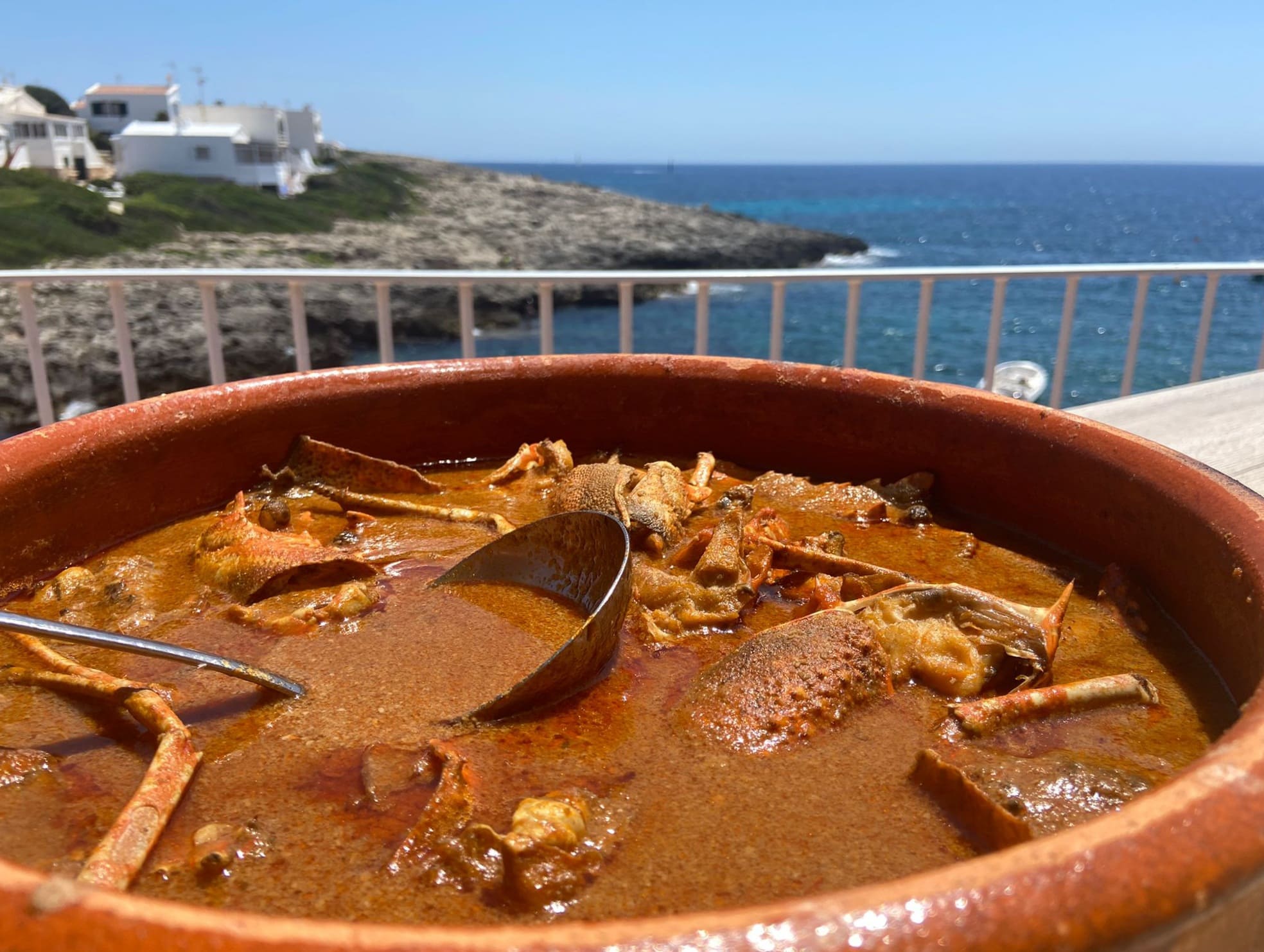 el-faro-cala-torret-restaurante-awaita-guia-turistica-menorca-1